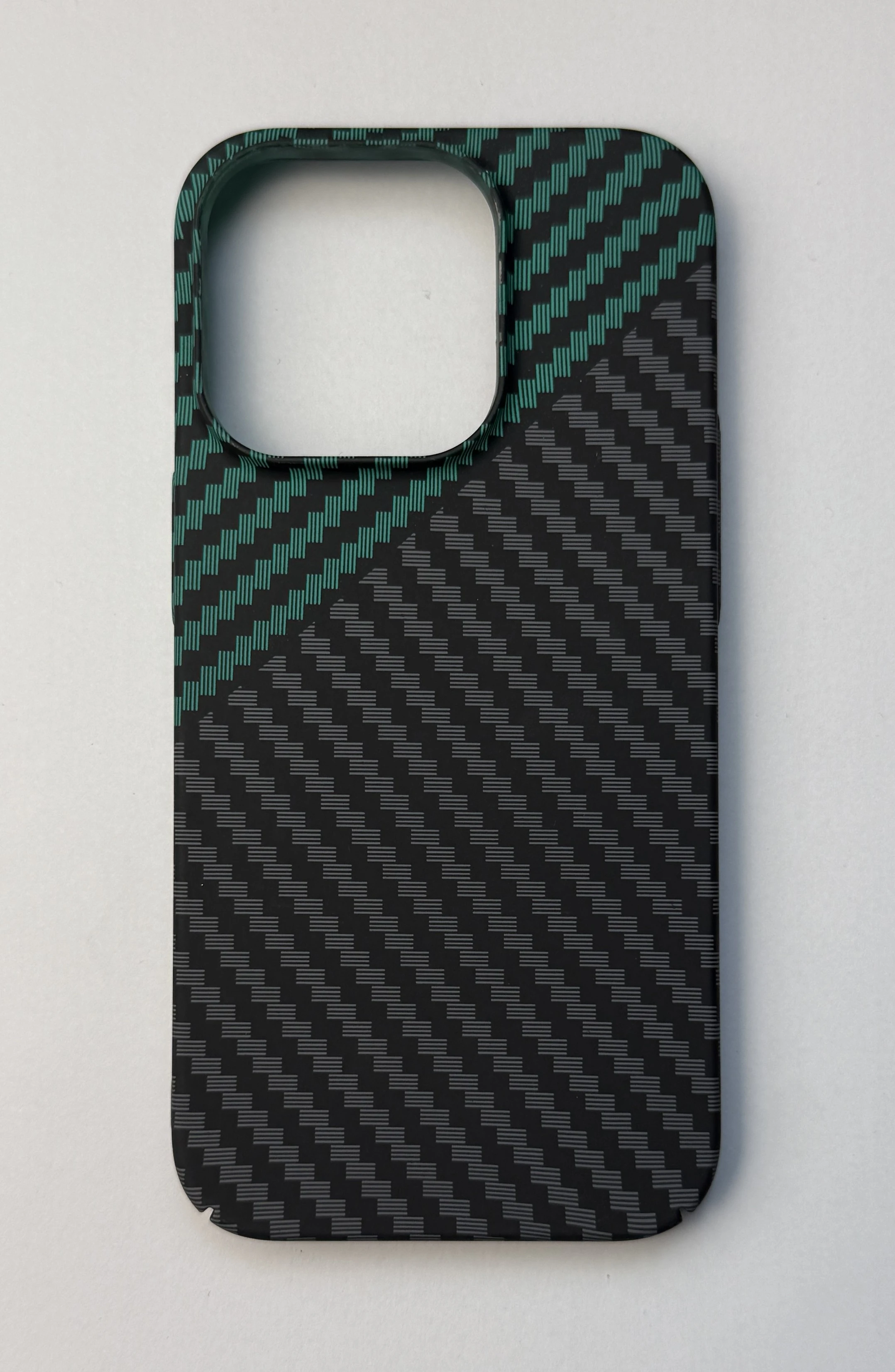 قاب کربنی Berlia مدل iphone 14 Pro (3) 4mJ5rN